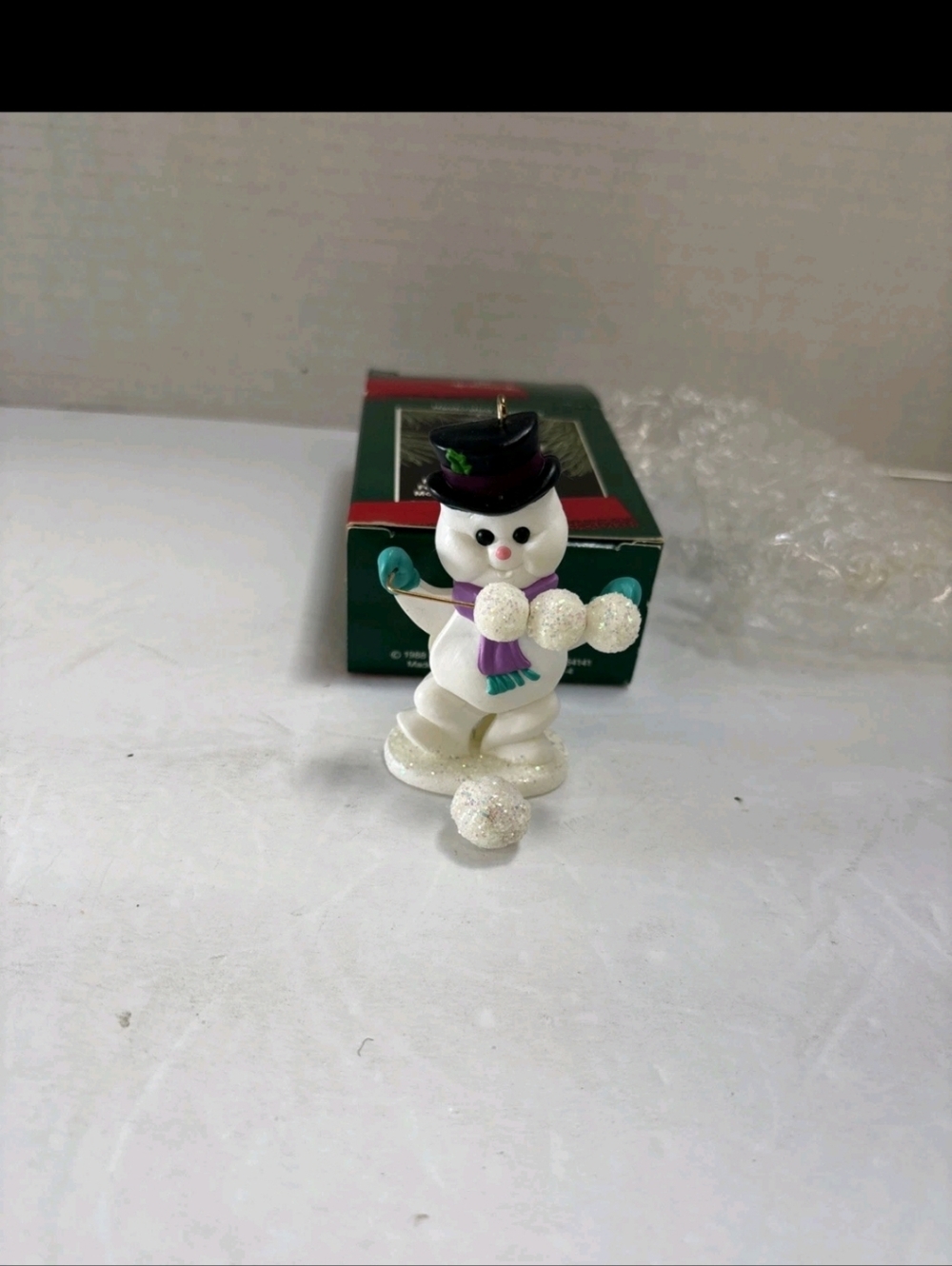 1988 Hallmark Keepsake Cool Juggler Ornament with Movement QX4874 NIB NEW SLDB